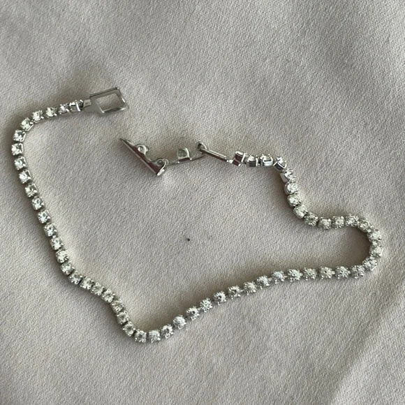 Delicate Silver coloured Rhinestone Bracelet / Small - Picture 4 of 8